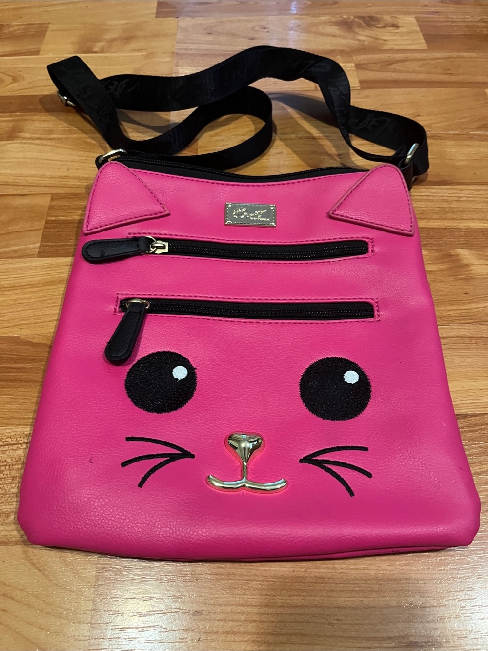 Pink Betsey Johnson Cat Crossbody Bag 🐈‍⬛💕